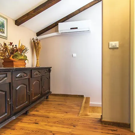 Holiday home Cozy In With Jacuzzi Porec