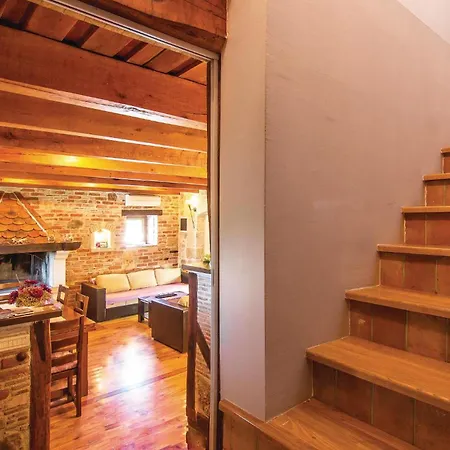 Awesome Home In Porec
