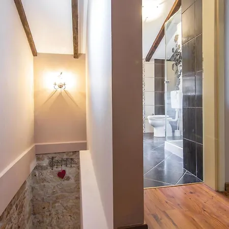 Cozy In With Jacuzzi Holiday home