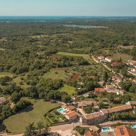 Holiday home Cozy In With Jacuzzi Porec